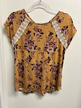 Floral Lace-Detail Women's Top - Mustard